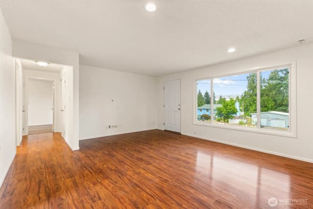 Property photo for 10710 202nd Avenue E, Bonney Lake photo 3