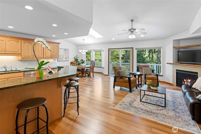 Property photo for 8324 Springridge Road Ne, Bainbridge Island photo 4