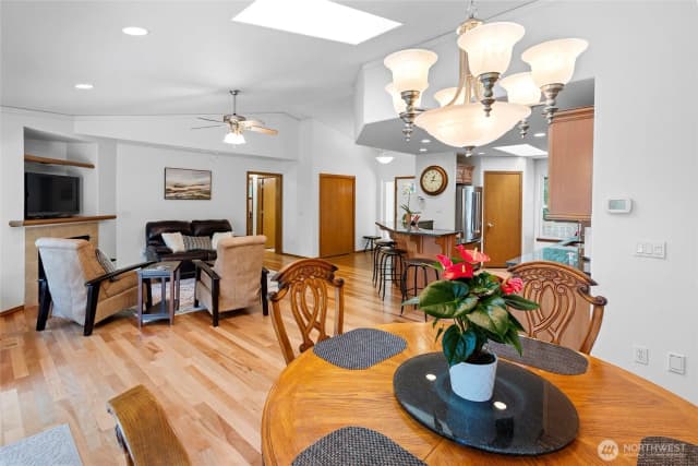 Property photo for 8324 Springridge Road Ne, Bainbridge Island photo 5