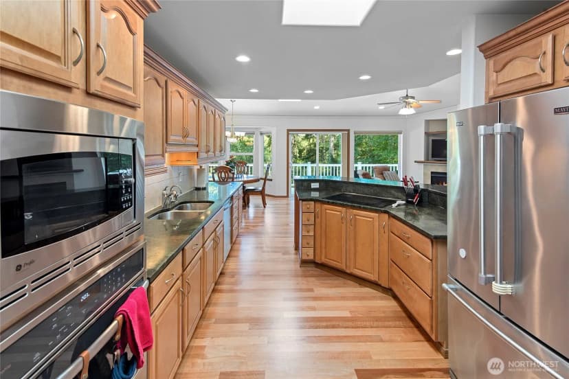 Property photo for 8324 Springridge Road Ne, Bainbridge Island photo 7