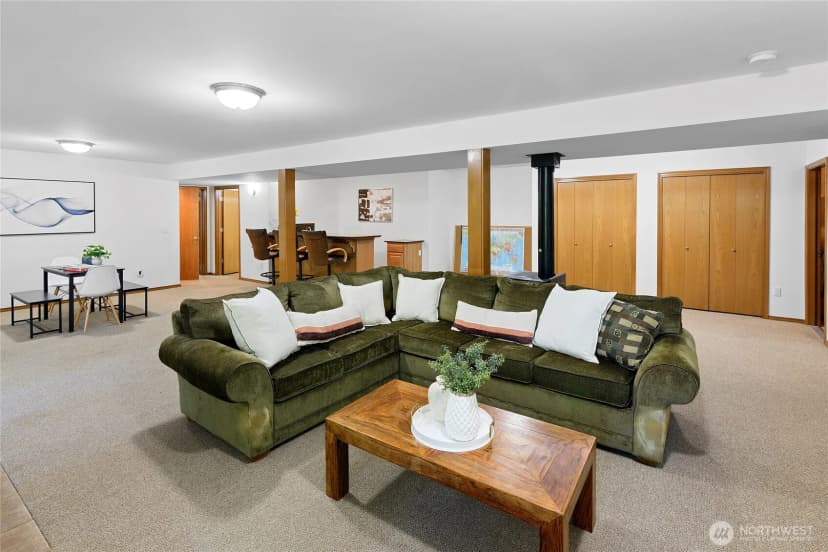 Property photo for 8324 Springridge Road Ne, Bainbridge Island photo 18