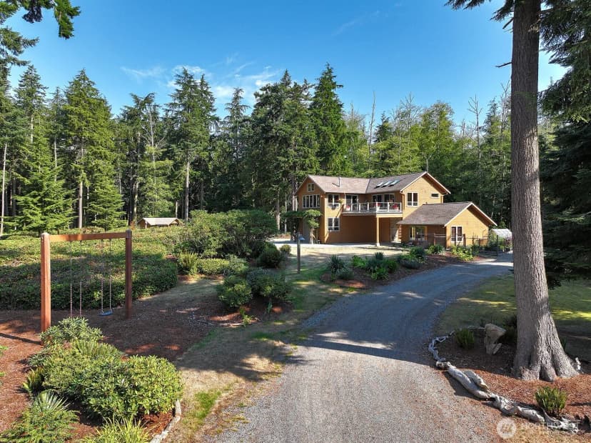 Property photo for 381 Lake Hancock Drive, Coupeville photo 33