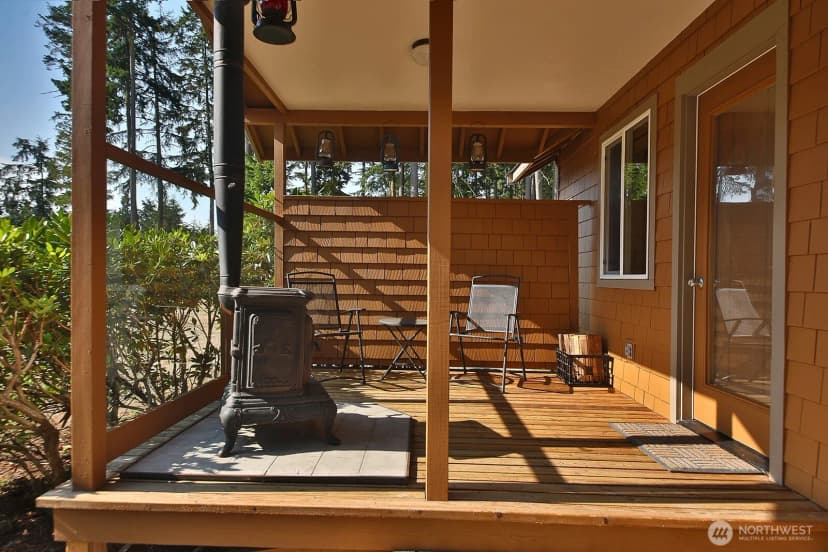 Property photo for 381 Lake Hancock Drive, Coupeville photo 29