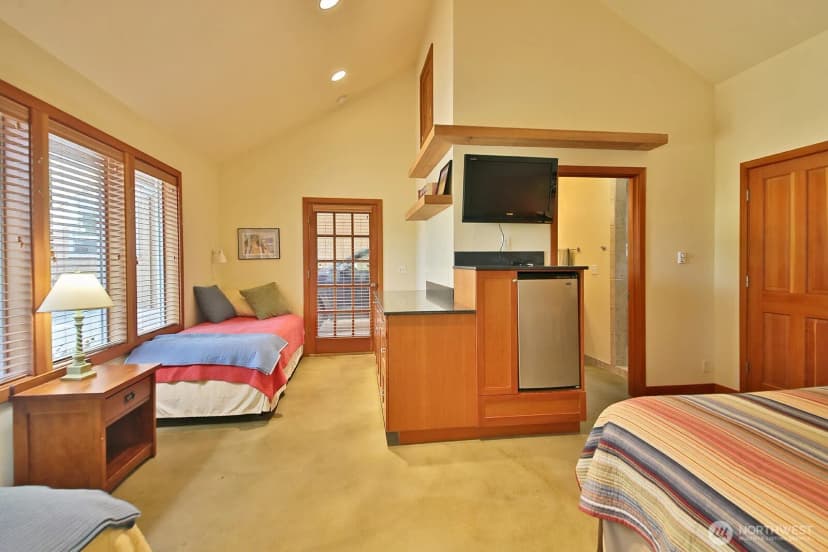 Property photo for 381 Lake Hancock Drive, Coupeville photo 22