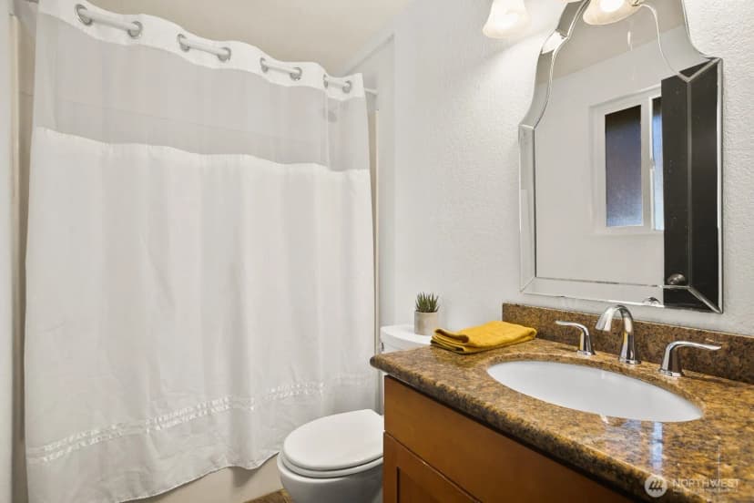Property photo for 4004 Sw Sw 337th St Street, Federal Way photo 10