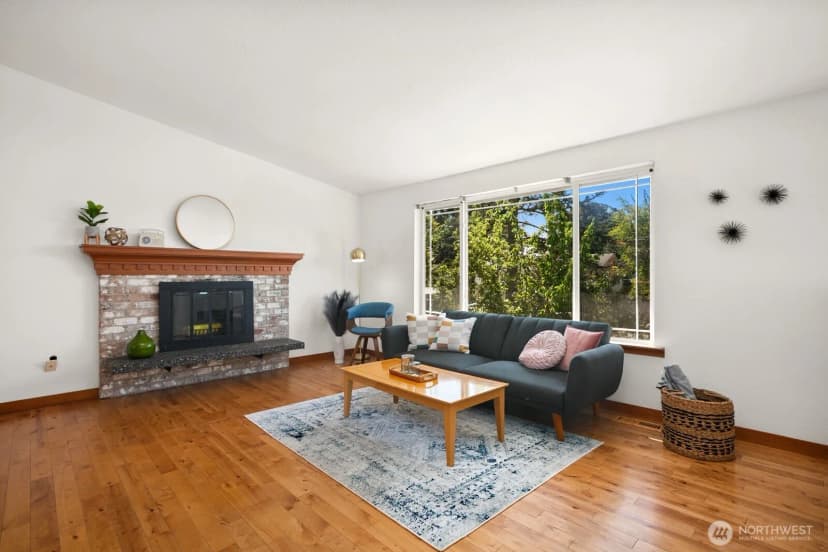 Property photo for 4004 Sw Sw 337th St Street, Federal Way photo 3