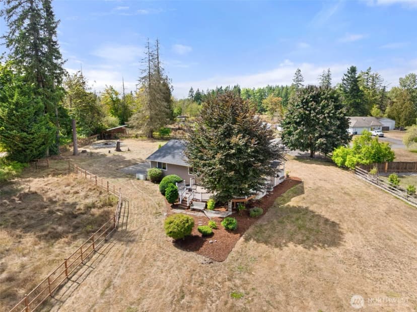 Property photo for 32311 87th Avenue E, Eatonville photo 4