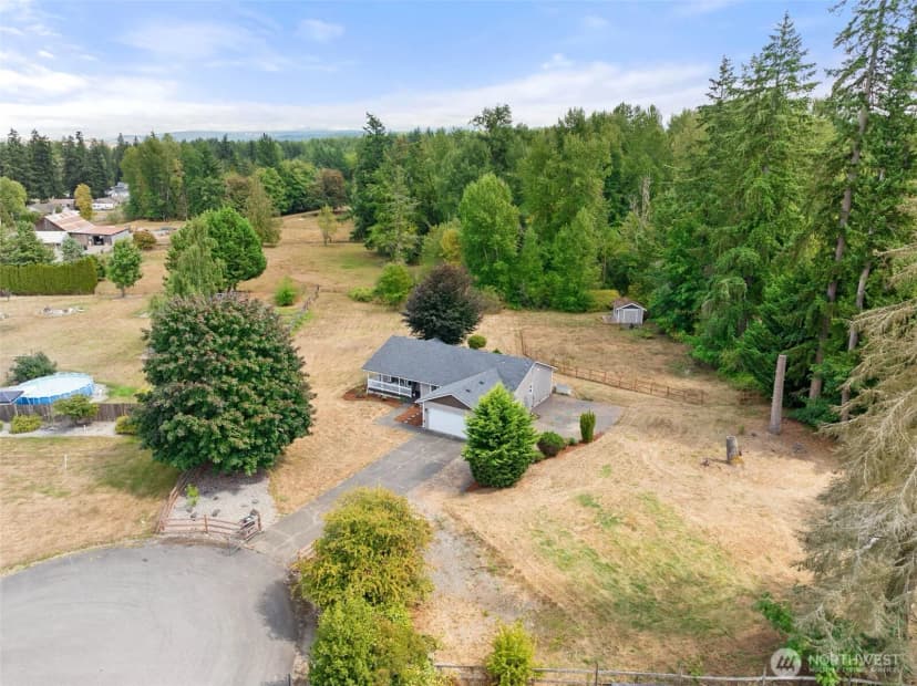 Property photo for 32311 87th Avenue E, Eatonville photo 3