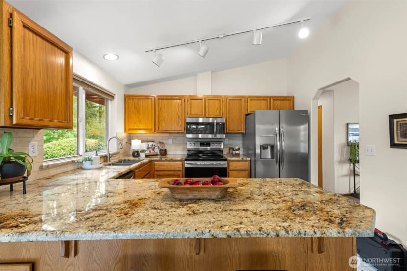 Property photo for 32311 87th Avenue E, Eatonville photo 15