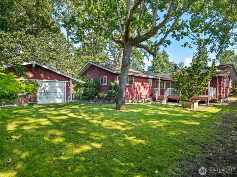 Property photo for 10510 Becker Drive Sw, Lakewood photo 24