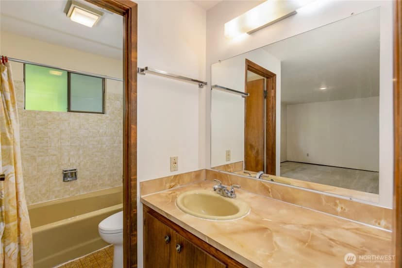 Property photo for 4503 78th Place Sw, Mukilteo photo 16
