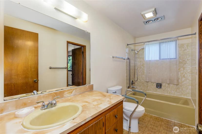 Property photo for 4503 78th Place Sw, Mukilteo photo 20