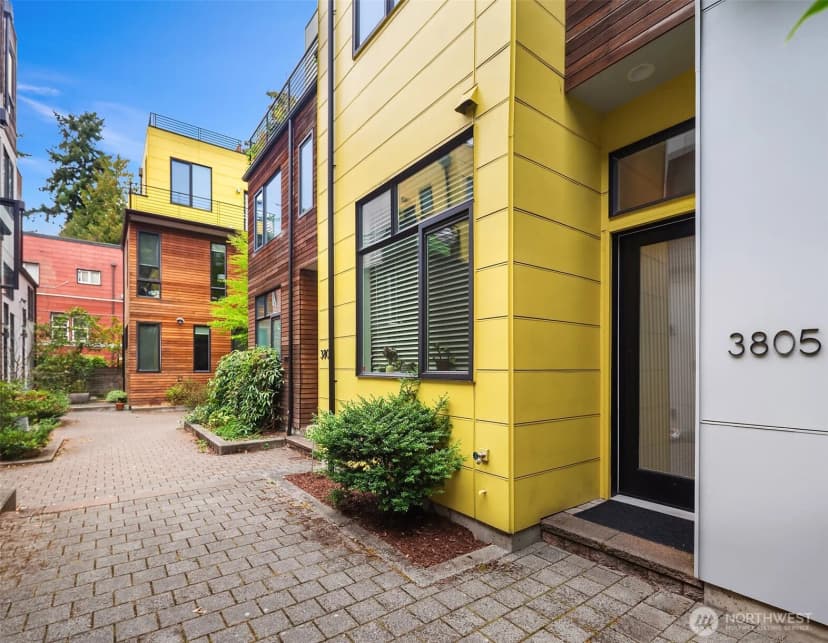 Property photo for 3805 Fremont Lane N, Seattle