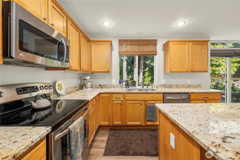 Property photo for 24108 231st Place Se, Maple Valley photo 12