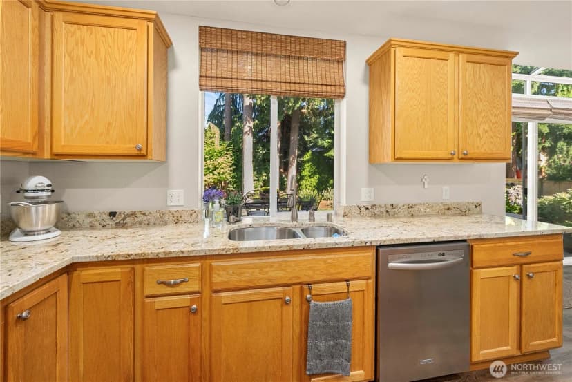 Property photo for 24108 231st Place Se, Maple Valley photo 11