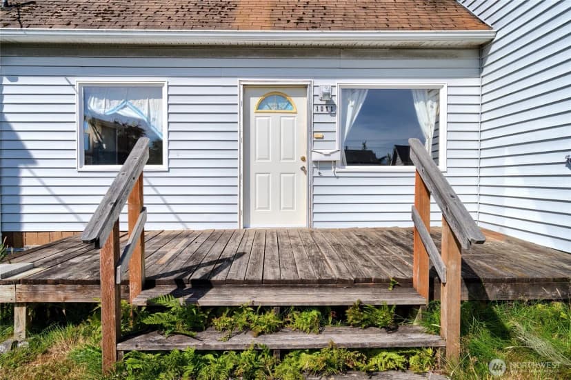Property photo for 1011 S 12th Street, Mount Vernon photo 10