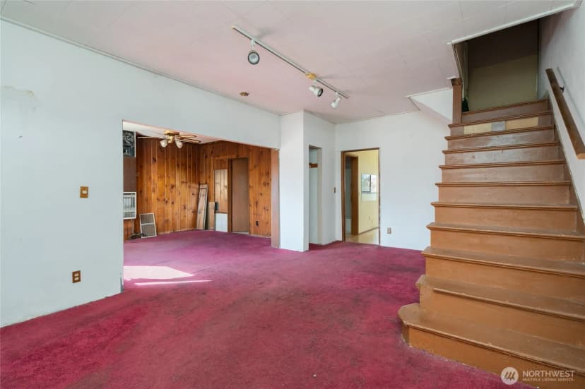 Property photo for 1011 S 12th Street, Mount Vernon photo 19