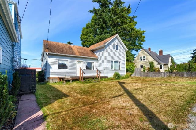 Property photo for 1011 S 12th Street, Mount Vernon photo 4