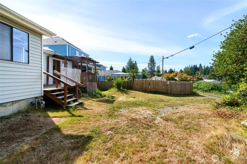 Property photo for 1011 S 12th Street, Mount Vernon photo 13