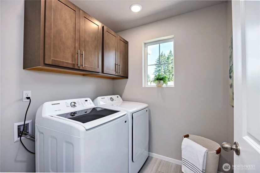 Property photo for 168 Ne Shadowhawk Lane, Bremerton photo 35