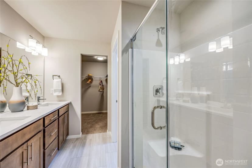 Property photo for 168 Ne Shadowhawk Lane, Bremerton photo 23