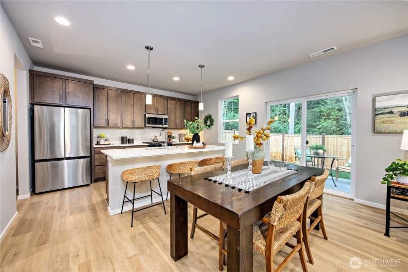 Property photo for 168 Ne Shadowhawk Lane, Bremerton photo 10