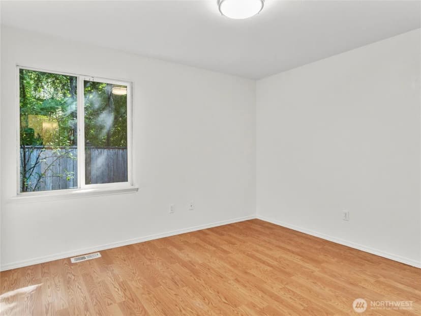 Property photo for 2240 56th Avenue Sw, Tumwater photo 24