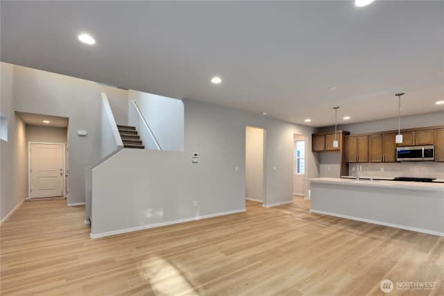 Property photo for 344 Ne Shadowhawk Lane, Bremerton photo 3