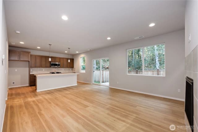 Property photo for 344 Ne Shadowhawk Lane, Bremerton photo 4