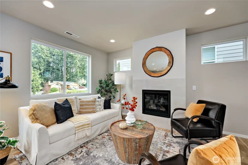 Property photo for 344 Ne Shadowhawk Lane, Bremerton photo 8