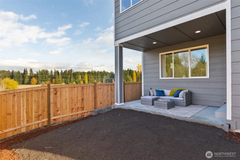 Property photo for 154 Ne Shadowhawk Lane, Bremerton photo 15