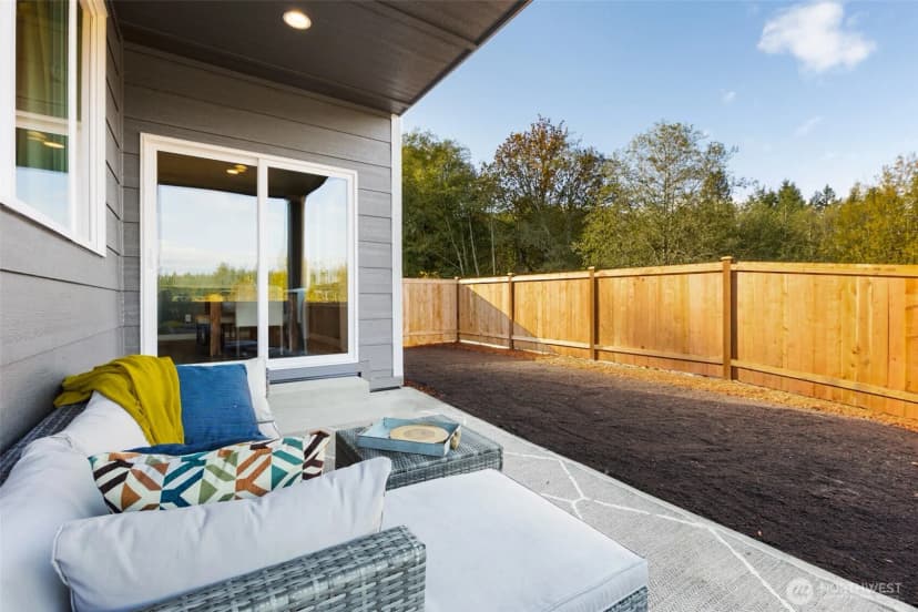 Property photo for 154 Ne Shadowhawk Lane, Bremerton photo 14