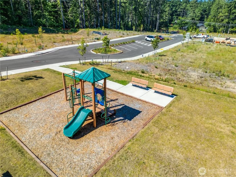 Property photo for 154 Ne Shadowhawk Lane, Bremerton photo 34