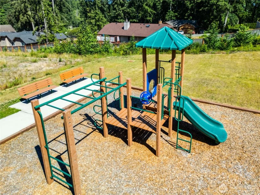 Property photo for 154 Ne Shadowhawk Lane, Bremerton photo 33