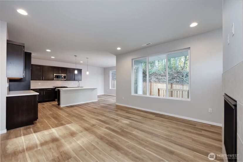 Property photo for 216 Ne Shadowhawk Lane, Bremerton photo 9