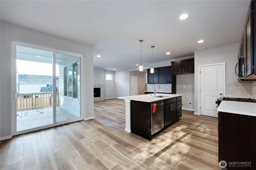 Property photo for 216 Ne Shadowhawk Lane, Bremerton photo 6