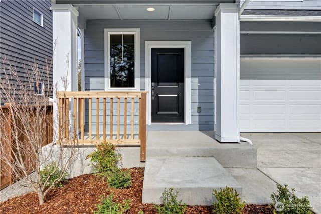 Property photo for 128 Ne Shadowhawk Lane, Bremerton photo 4