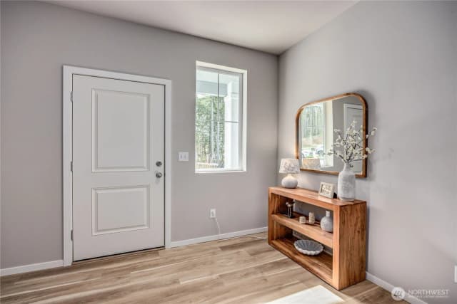 Property photo for 128 Ne Shadowhawk Lane, Bremerton photo 5