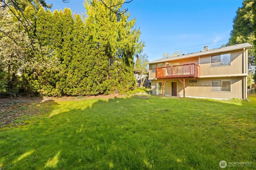 Property photo for 917 N 100th Street, Seattle photo 33