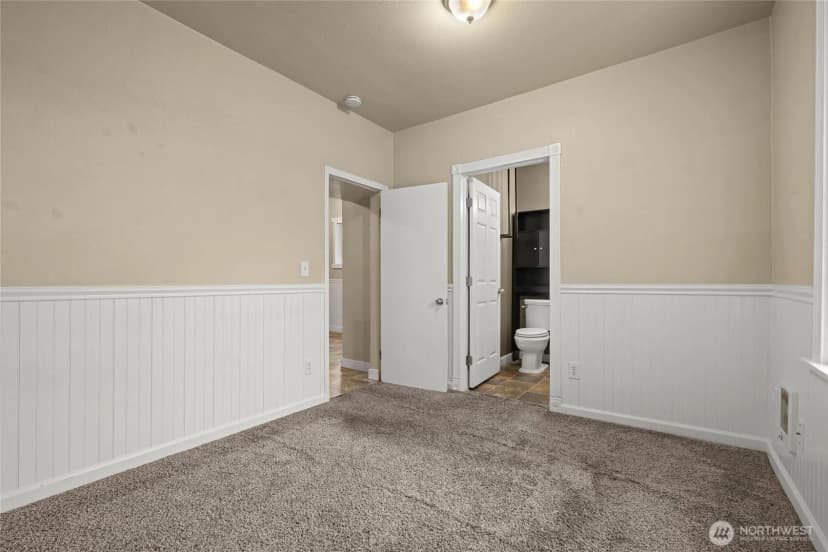 Property photo for 222 Emery Avenue S, South Prairie photo 19