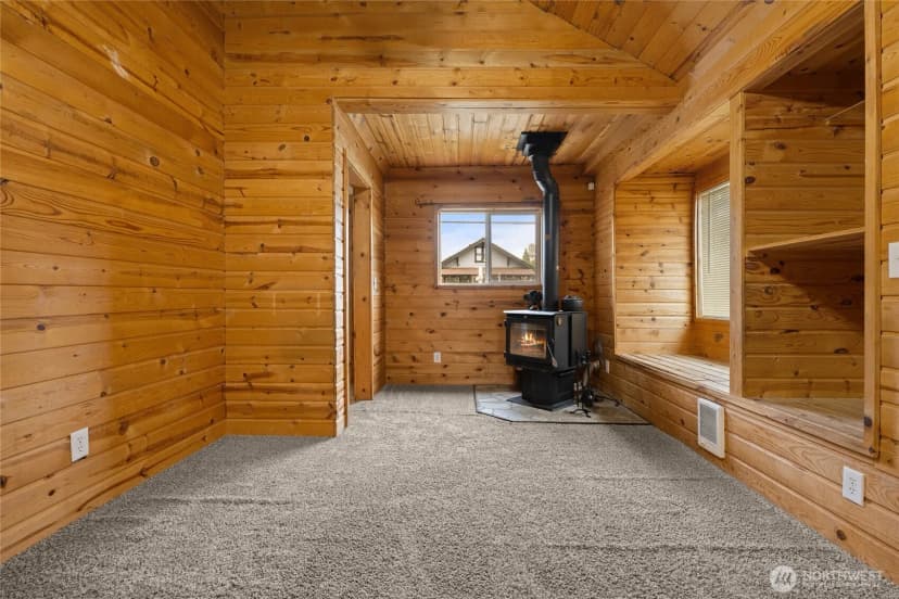 Property photo for 222 Emery Avenue S, South Prairie photo 11