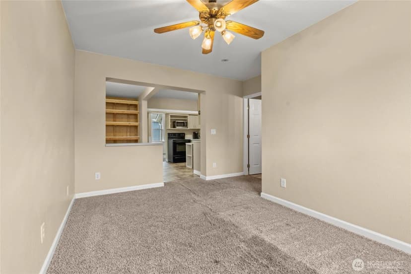 Property photo for 222 Emery Avenue S, South Prairie photo 22