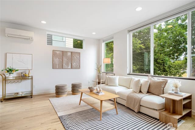 Property photo for 1737 Nw 63rd Street, Seattle photo 3