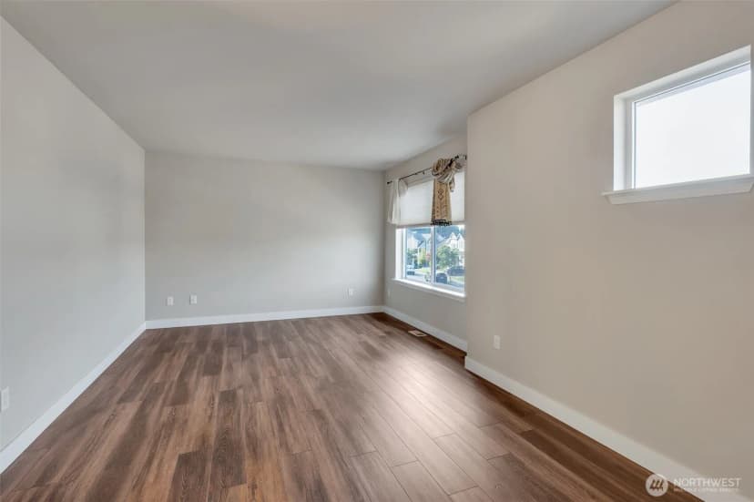 Property photo for 1003 Sw 339th Street, Federal Way photo 18