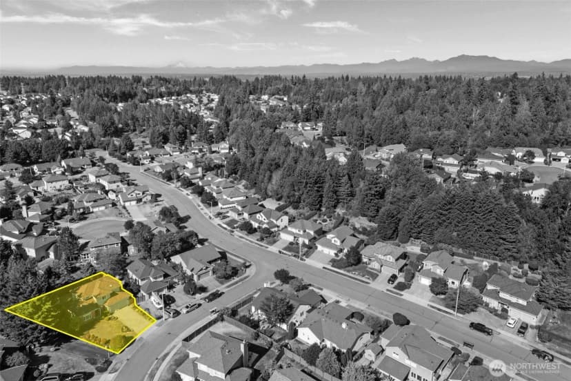 Property photo for 5125 150th Place Se, Everett photo 39