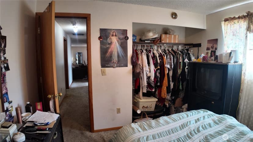 Property photo for 4935 30th Avenue S, Seattle photo 15