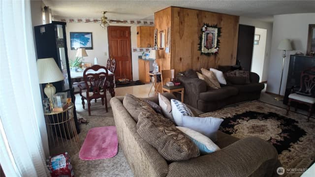 Property photo for 4935 30th Avenue S, Seattle photo 2