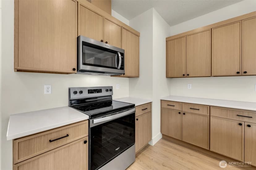 Property photo for 301 Cap Avenue, Winlock photo 14