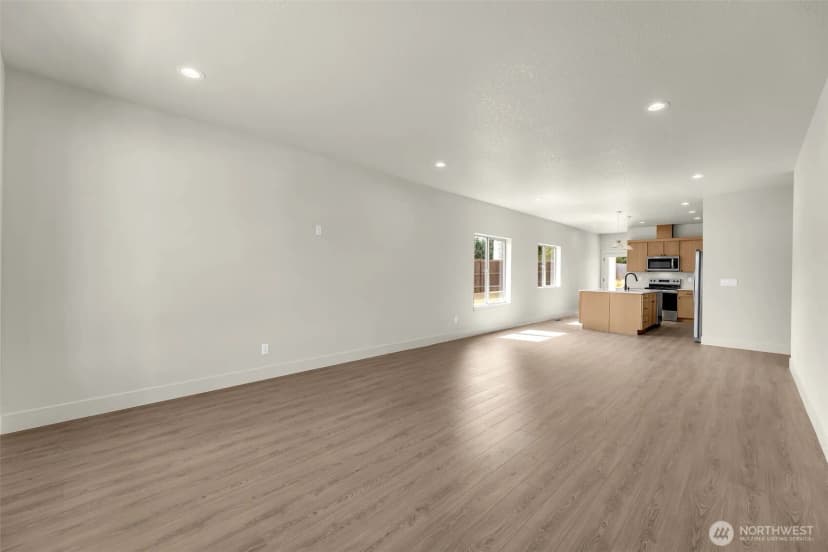 Property photo for 301 Cap Avenue, Winlock photo 7