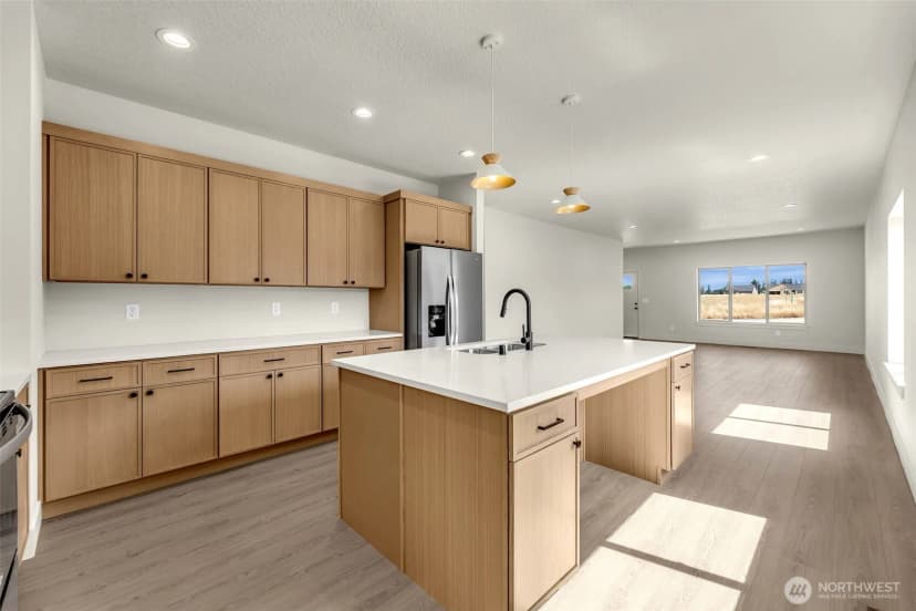 Property photo for 301 Cap Avenue, Winlock photo 11